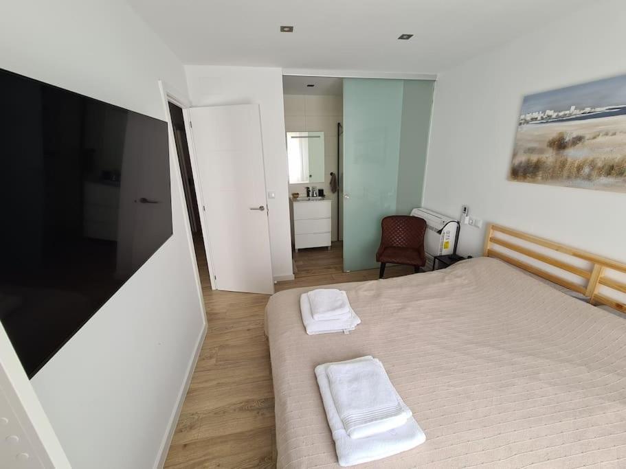 New Alexandra Apartment, 2 Min 40 Sec From Beach La Mata  Luaran gambar