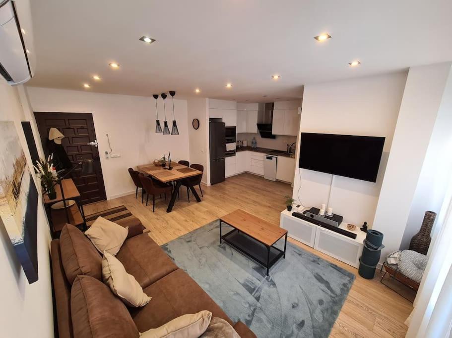 New Alexandra Apartment, 2 Min 40 Sec From Beach La Mata  Luaran gambar