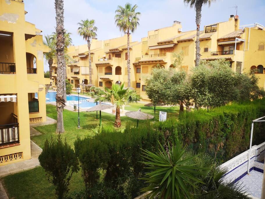 New Alexandra Apartment, 2 Min 40 Sec From Beach La Mata  Luaran gambar
